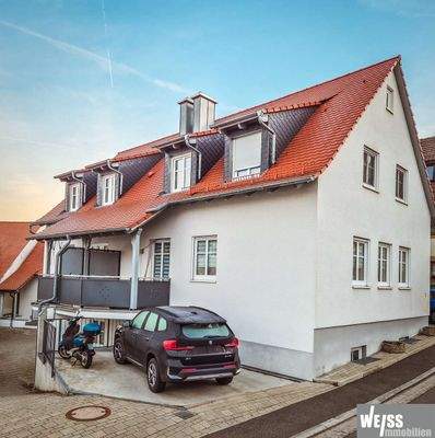 DHH rechts Strassenansicht