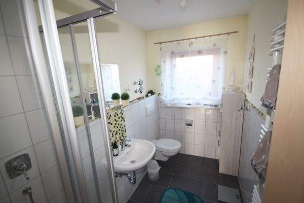 Duschen mit Tageslicht – jeder Morgen beginnt frisch.