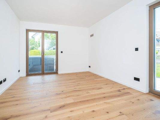 großzügiges Elternschlafzimmer