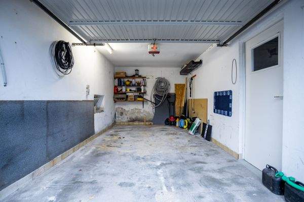 Garage (2)