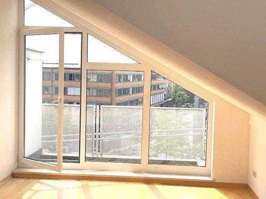 Wohnen_Blick aus Fenster.jpg