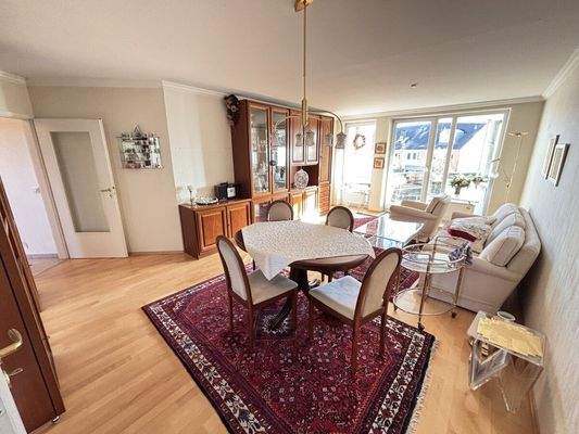 Wohn- und Essbereich