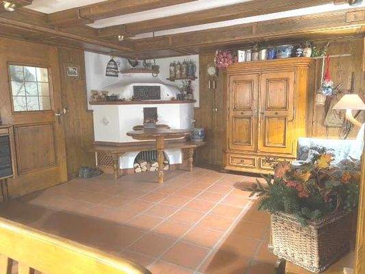 Gemütlicher Wohnbereich mit Kamin