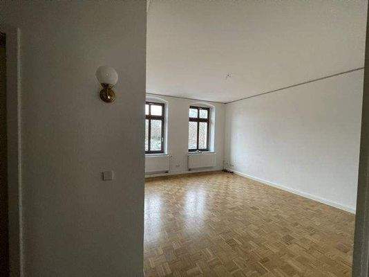 Wohnzimmer mit Stuck