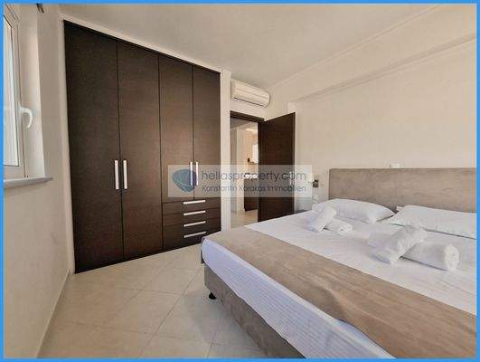 559b359587d142da97c4119a19179efc-original