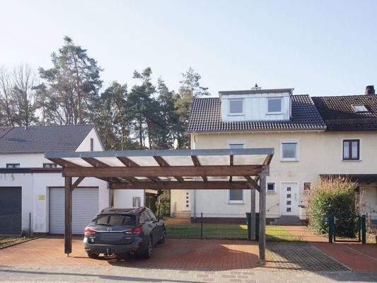 38-Garage und Carport.JPG