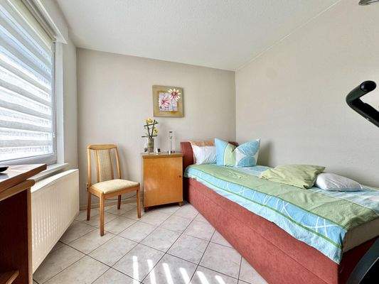 Arbeits-/Gäste-/Kinderzimmer