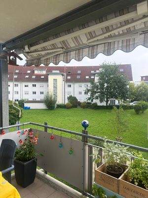 Balkon mit Gartenblick
