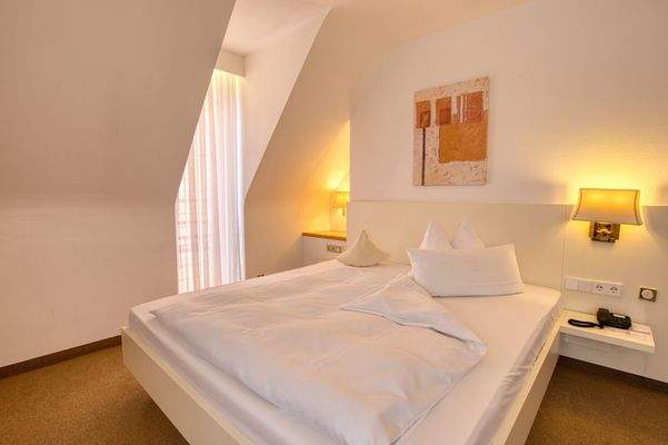 Boardinghaus Zeitwohnen Kurzzeitmiete Gerlingen Stuttgart statt Hotel bei urbanbnb (5).jpg