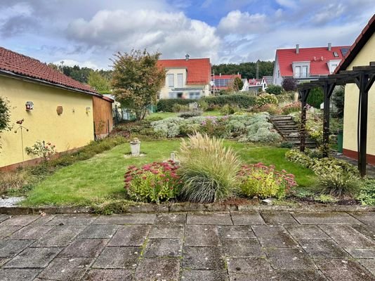 Terrasse und Garten