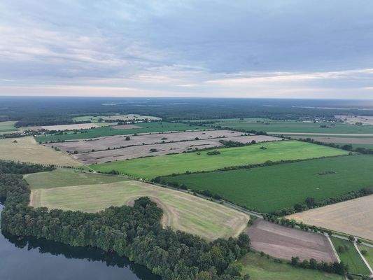 Blick zu Fl.-St.  99/5 u. 99/6