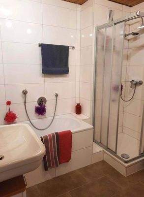 Badezimmer - Ansicht 1