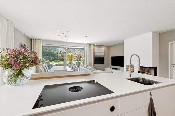 ... und eleganter Kochinsel