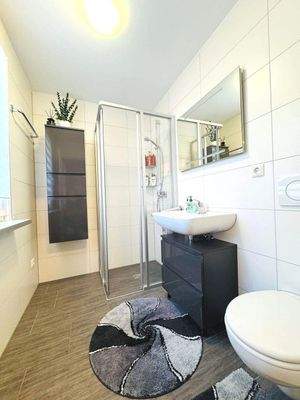 Gäste WC mit Duschbad