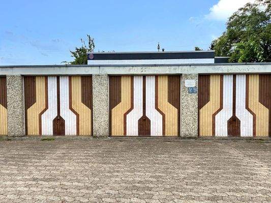 Garage mit Stromanschluss