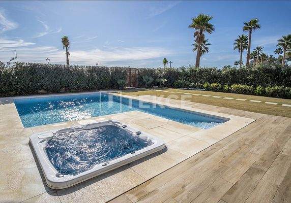 Ready to Move Beachfront Villa in a Gated Community in Marbella