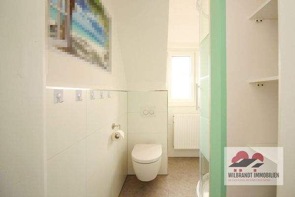 Duschbad im Dachgeschoss