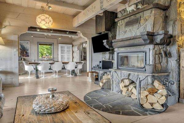 Großes Haus - EG - Wohnzimmer