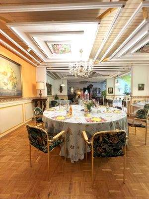 Beispiel  - Esszimmer.jpg