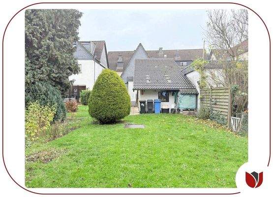 Großer Garten mit Gartenhütte für Sommer im Freien