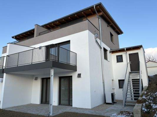 Süd-West Ansicht im Gartenbereich