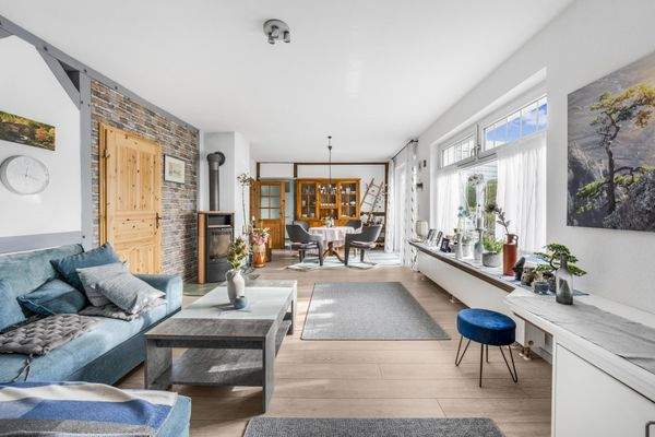 Wohnzimmer und Essbereich