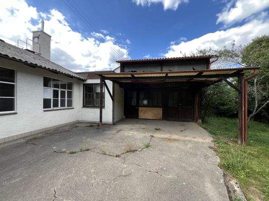 Ansicht Carport / Halle