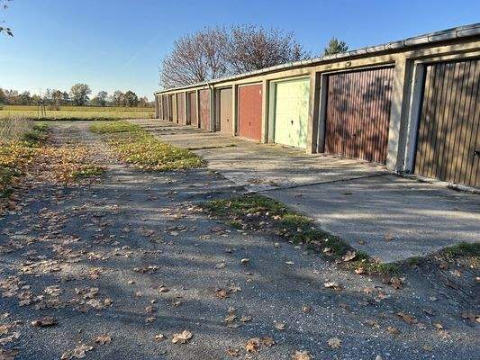 Garagenhof Elsterwerda, Straße des 3. Oktober
