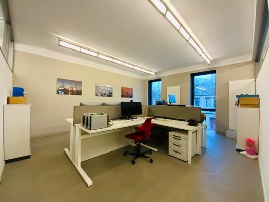 Beispielnutzung Büro für 4 Arbeitsplätze.jpg