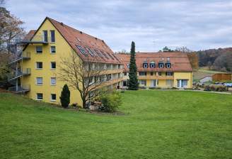 Mehrfamilienwohnhaus mit Gewerbeeinheiten!