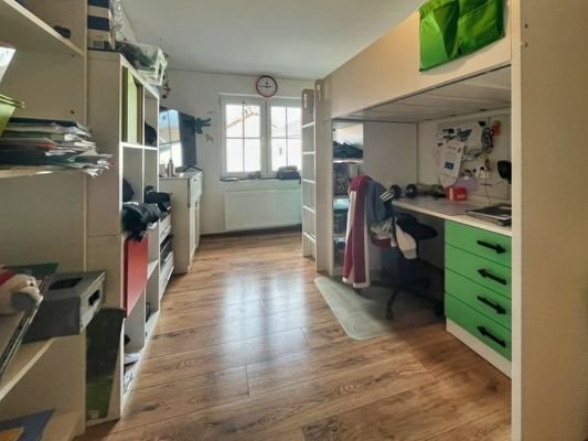 Schlafzimmer 3