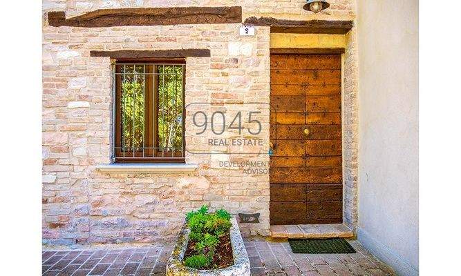 Charmantes Anwesen mit Panoramablick in den Marken