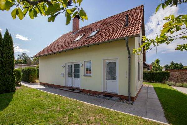 Der Eingangsbereich ins Haus und in den Hausanschlussraum