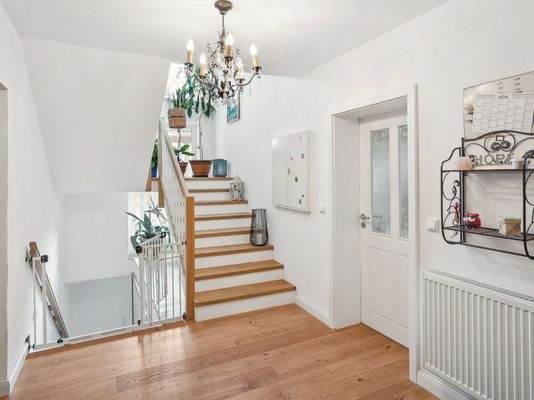 Flur Treppenahaus EG zum OG