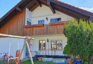 Einfamilienhaus mit Einliegerwohnung