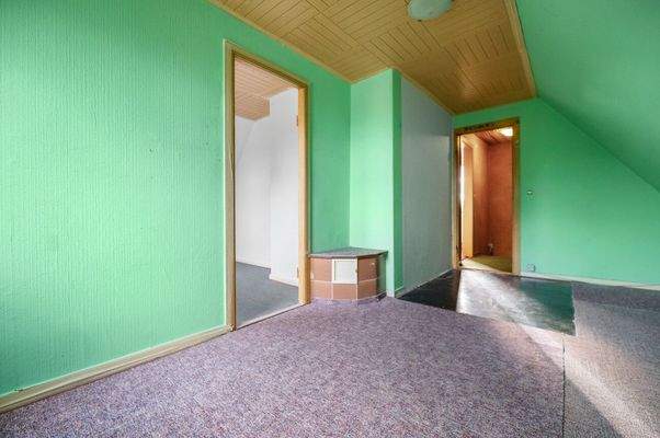 Durchgangszimmer (Zimmer 3) im DG