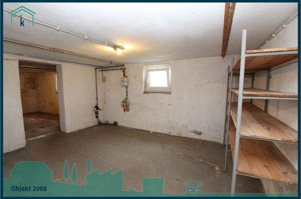 2008 Keller Raum 2.jpg