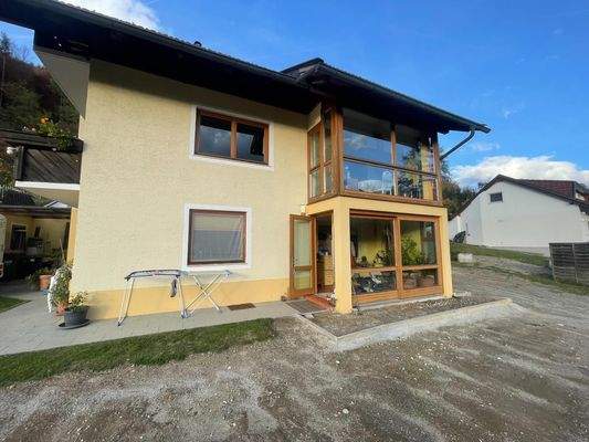 Ansicht mit Wintergarten