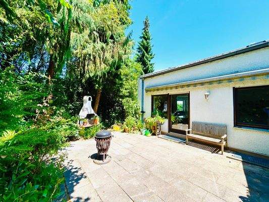 Ihre Doppelhaushälfte & Terrasse vom Garten