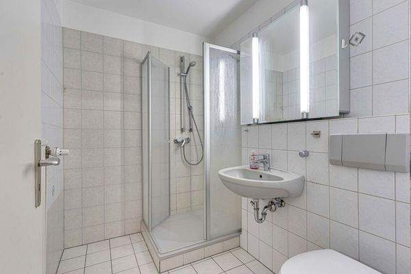 Badezimmer Ansicht I