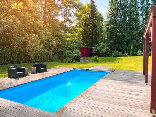 Beheizter Salzwasserpool