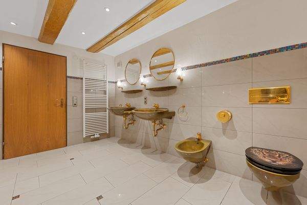 1. OG | Bad mit Dusche, WC und Bidet