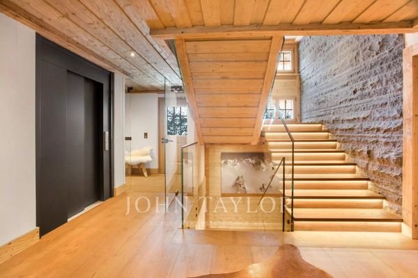 Entrance Wooden floor