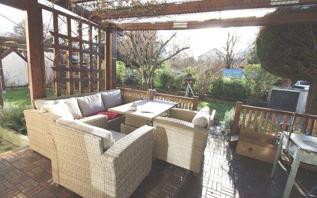 überdachte Terrasse