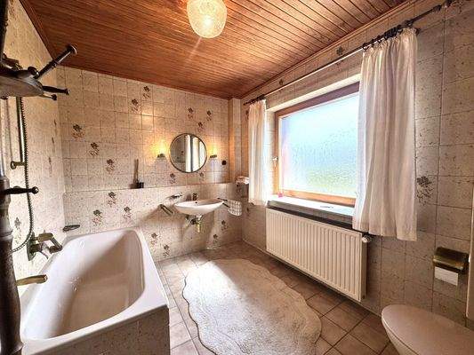 Badezimmer EG Bild 1