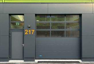 Innenliegende Einheit EG Tor geschlossen.jpeg