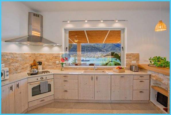 c65d2a6218aa44649e3448e2fd400abf-original