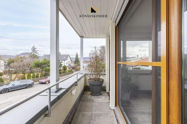 Balkon mit Aussicht über Reutlingen