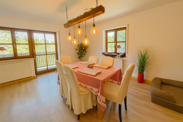 Esszimmer Beispiel.png