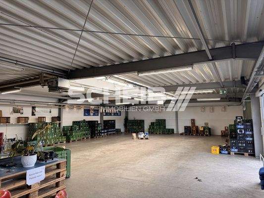 frei gespannte Fläche